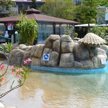 Trakia Plaza * Slăntjev Brjag