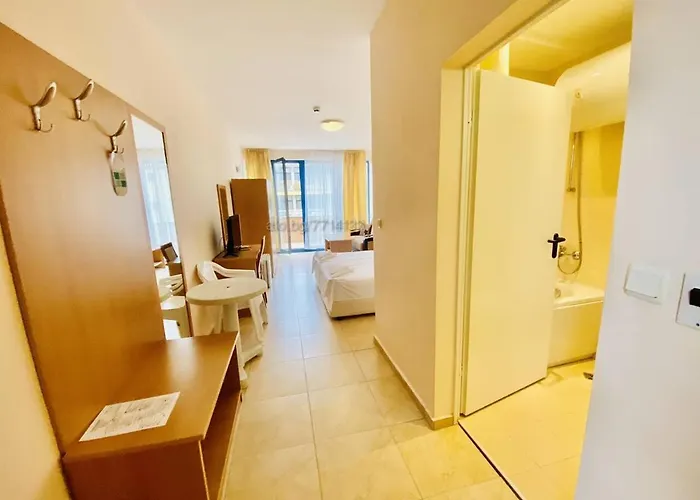 Trakia Plaza * Slăntjev Brjag